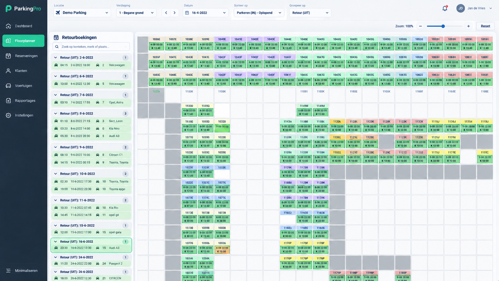 Floorplanner Pro: car park floor plan with colour-coded bookings per space and returns per day
